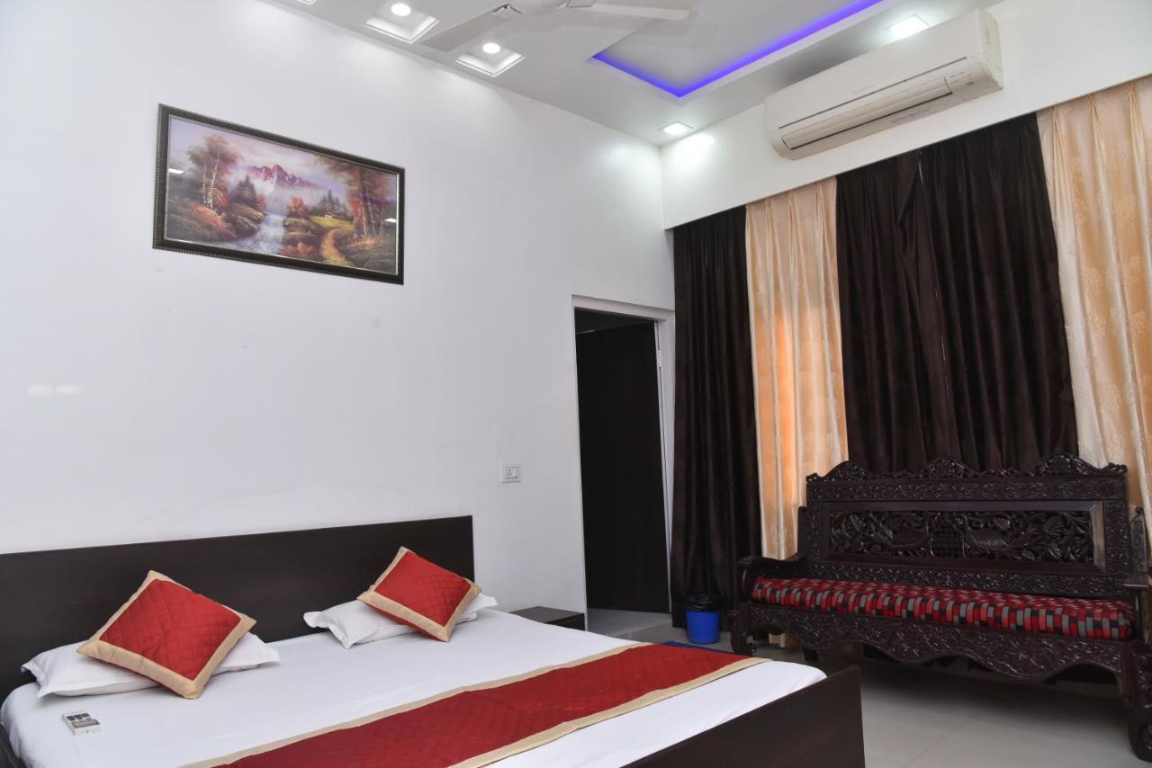 Citi Pride Garden And Hotel Ajmer Esterno foto